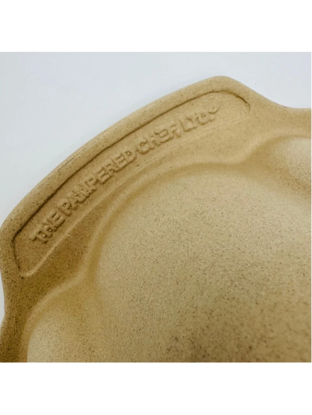 Pampered Chef Heritage Stoneware Fluted Bundt Pan One Size